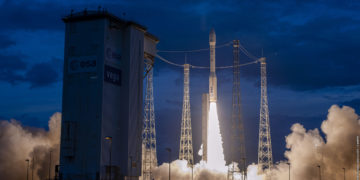 Missione di successo con Vega, il lanciatore costruito per mettere in orbita i tre satelliti Ceres